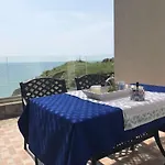 Seaside Studio Currila