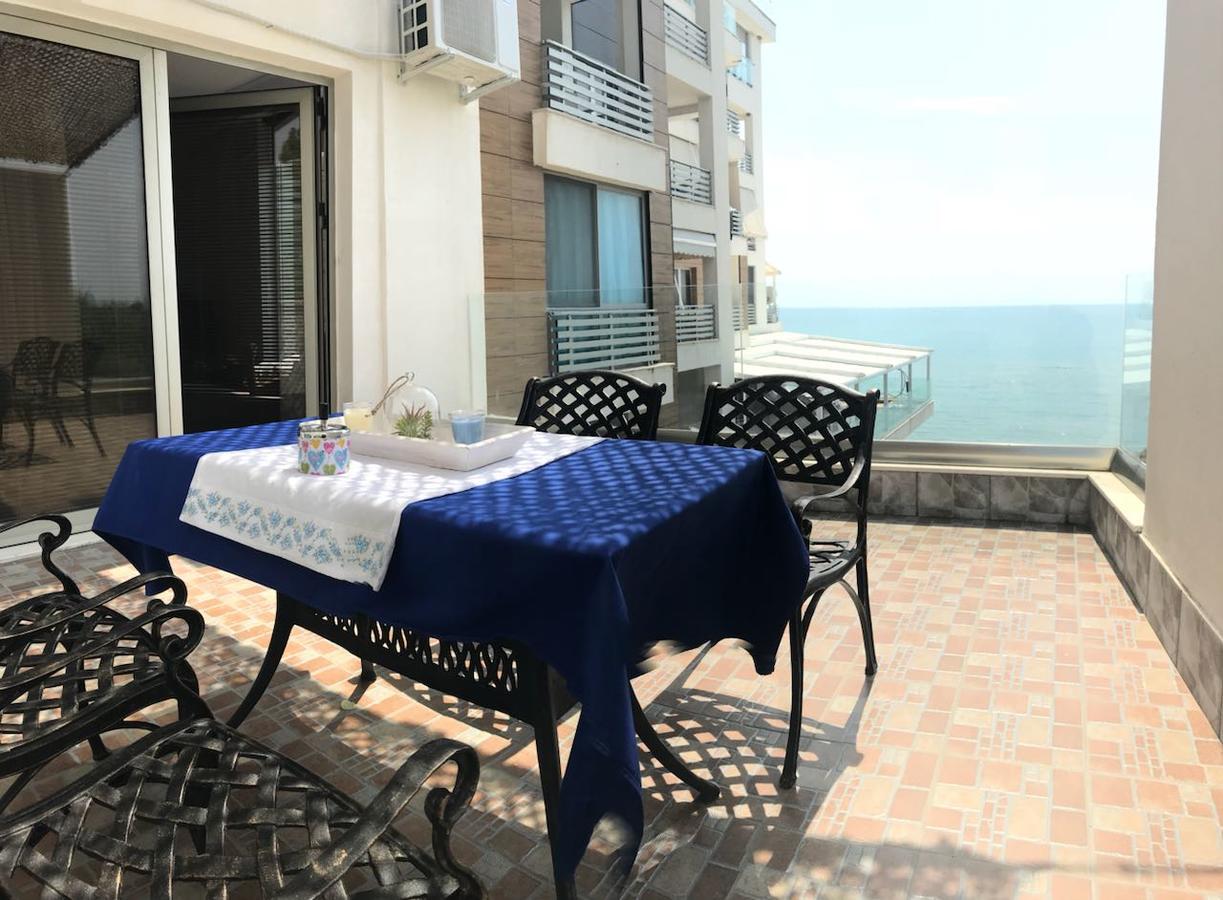 Seaside Studio Currila Apartamento Durrës
