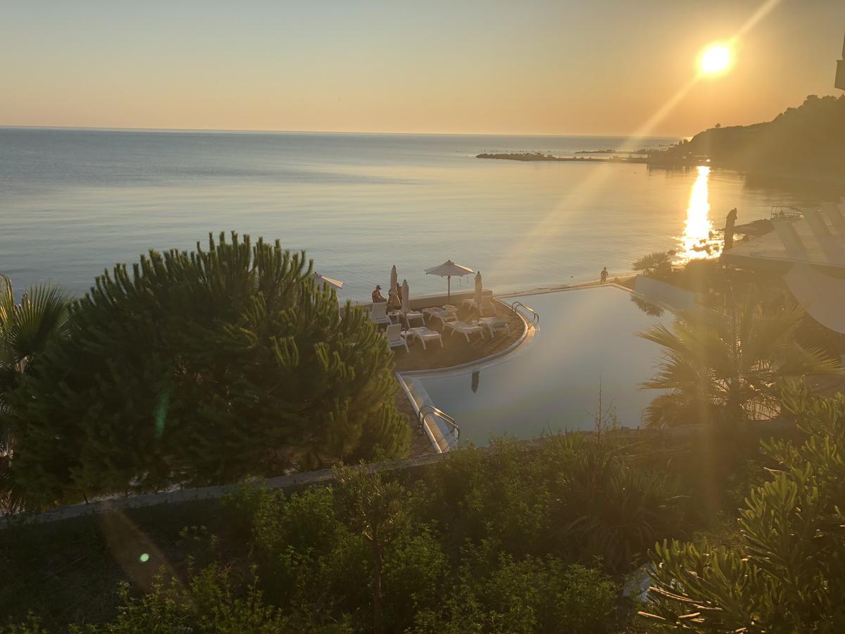 Apartament Seaside Studio Currila